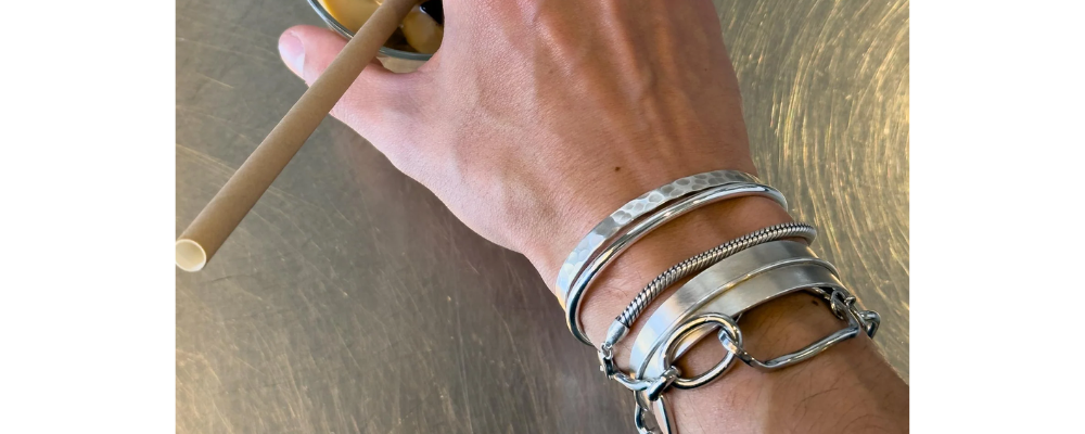 Best Men's Bracelets For Everyday Wear (Style Guide 2026)