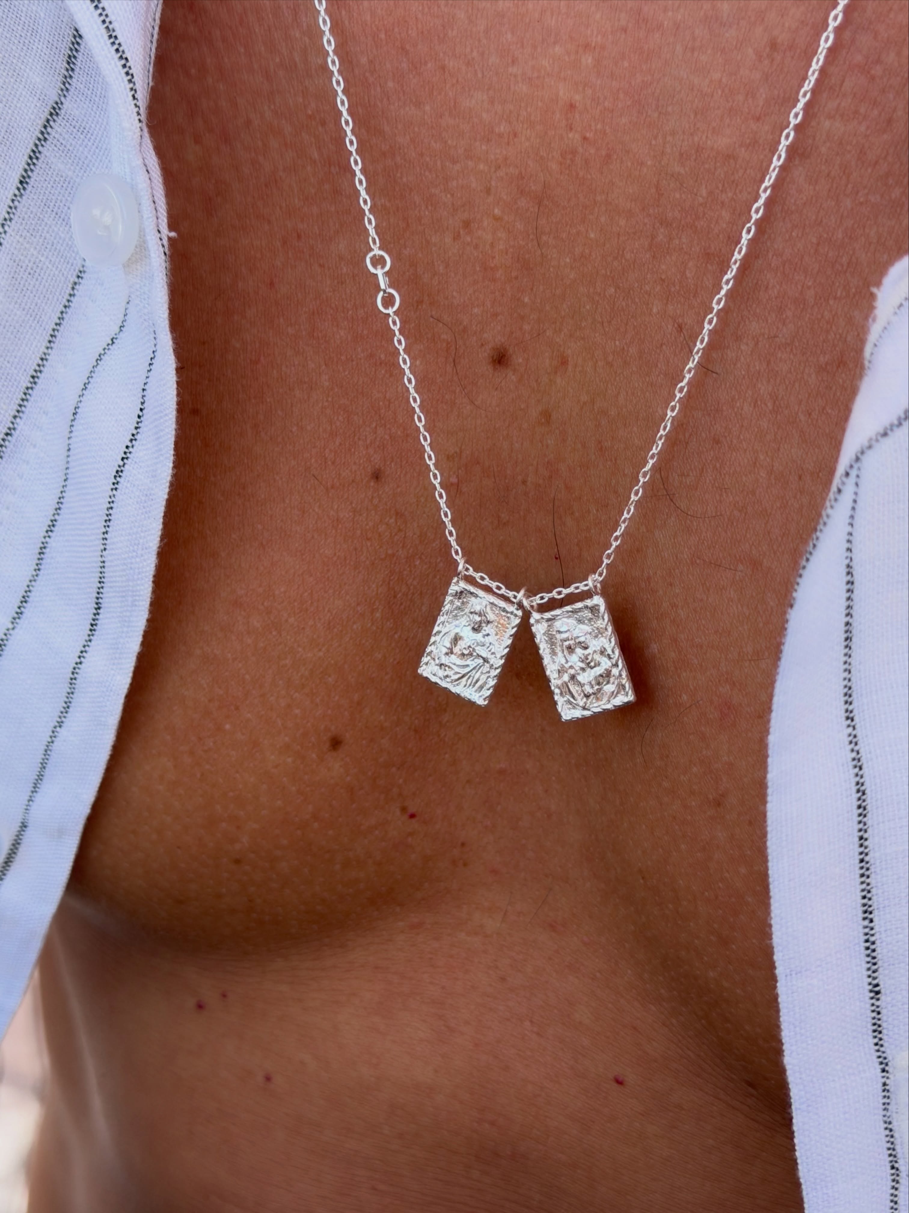 scapulars