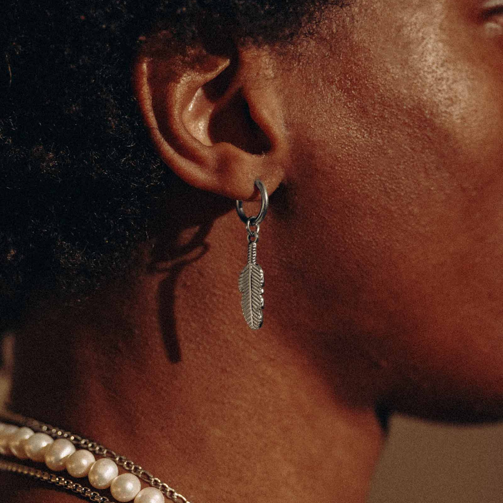 dicci earrings for man