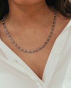 Collar de cadena con cuentas de café