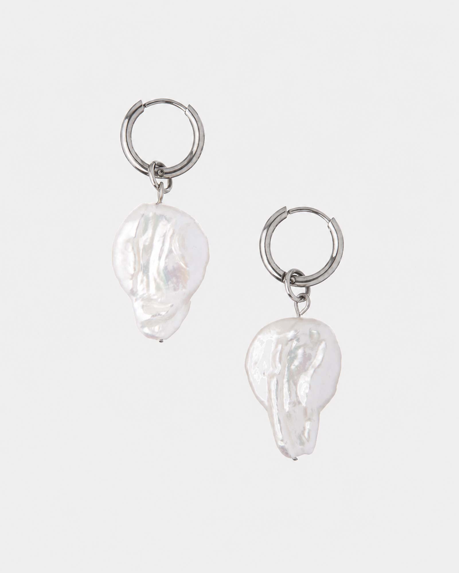 DICCI-PEARL-EARRINGS-SIVER
