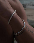 Snake Chain bracelet on the model's wrist