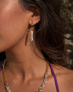 Pearl_Earrings_in_woman