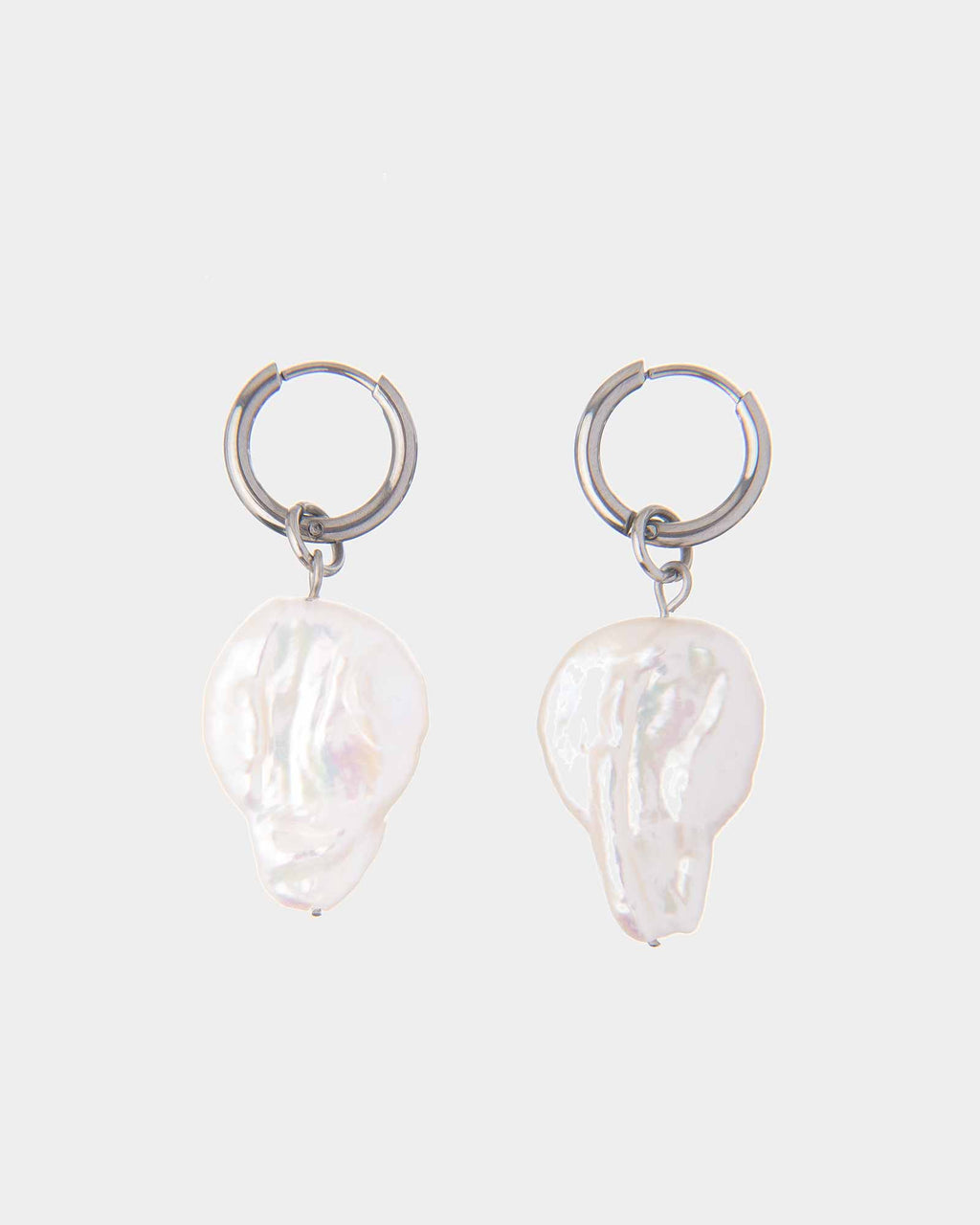 Timeless_Pearl_Earrings