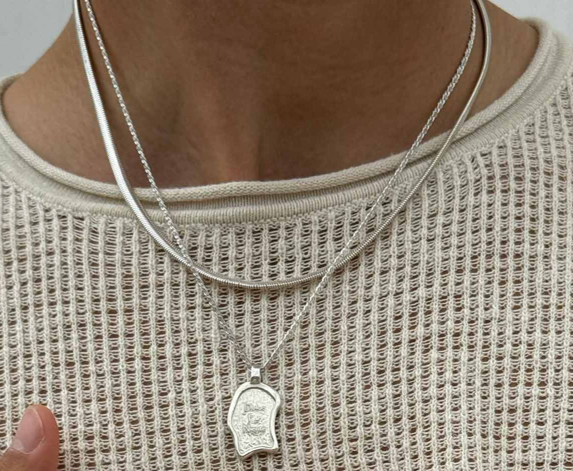 Vita Necklace