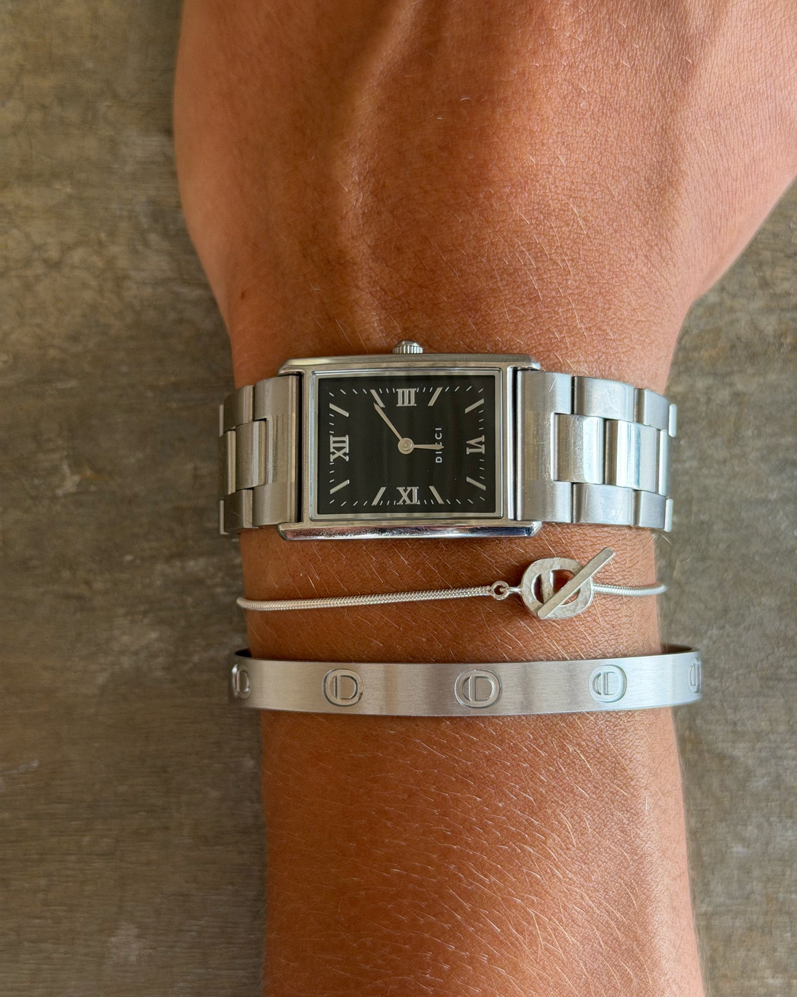 Stainless Steel Watch Black Dial – Muse