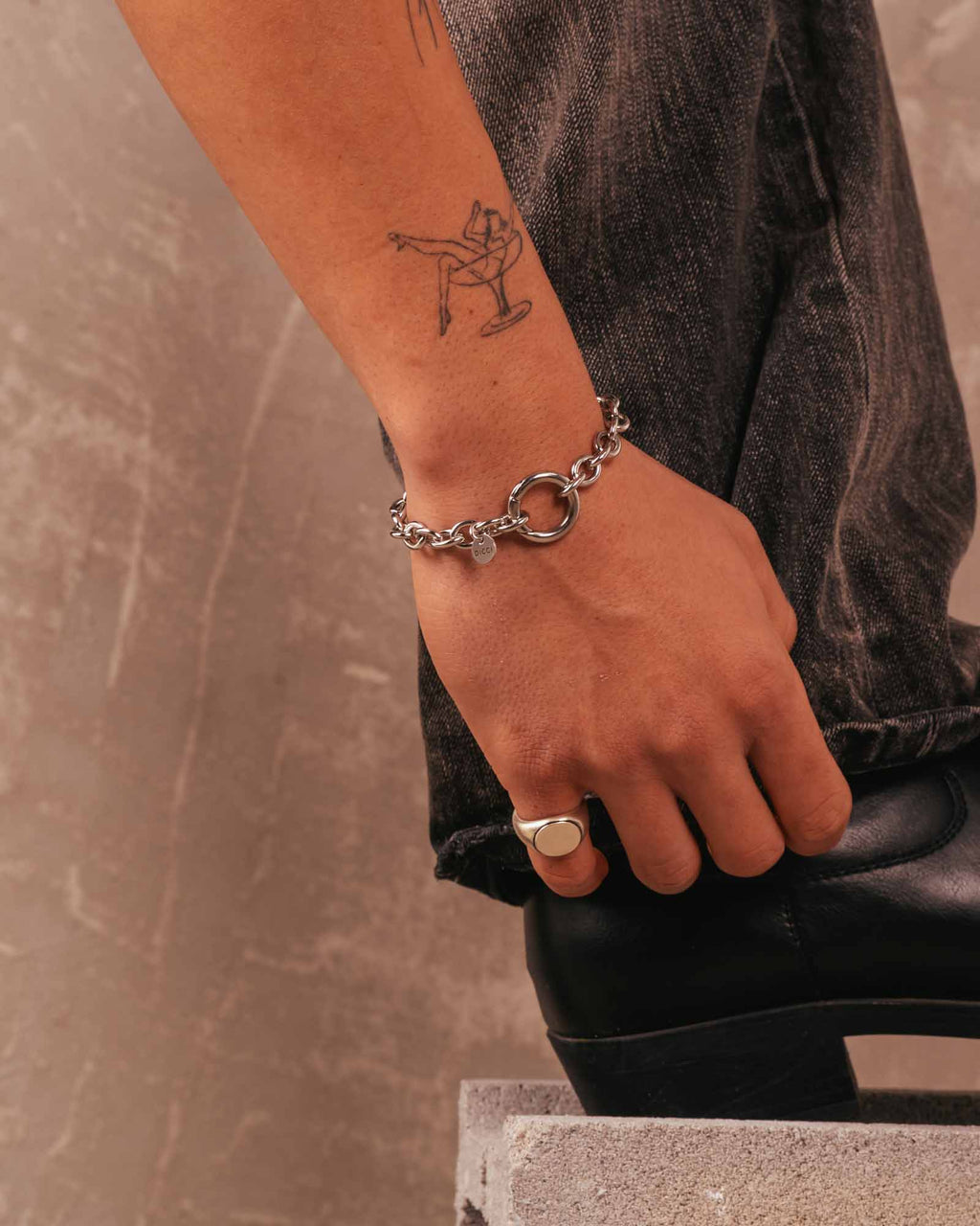 men wearing ring bracelet silver