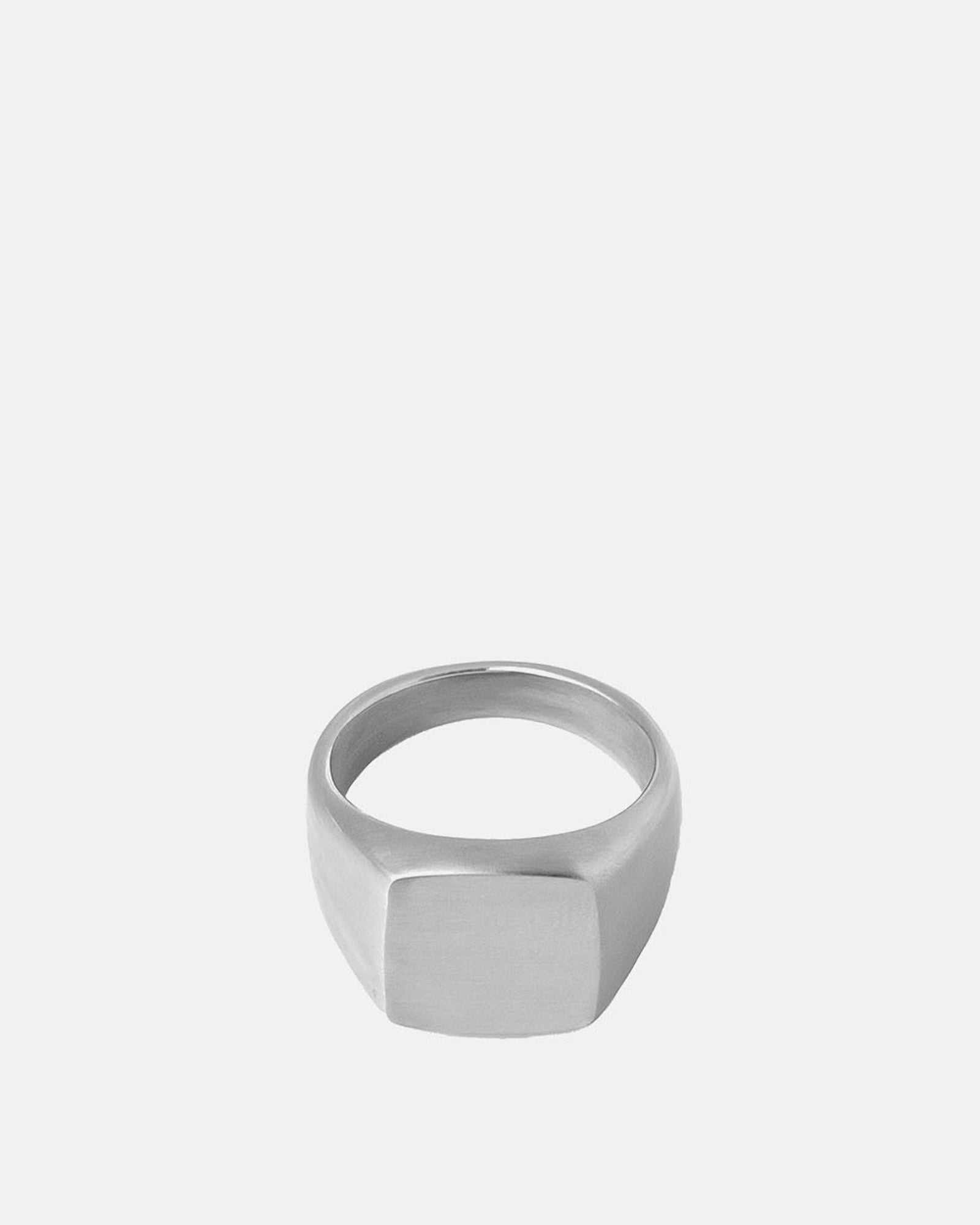 Ring with flat square top