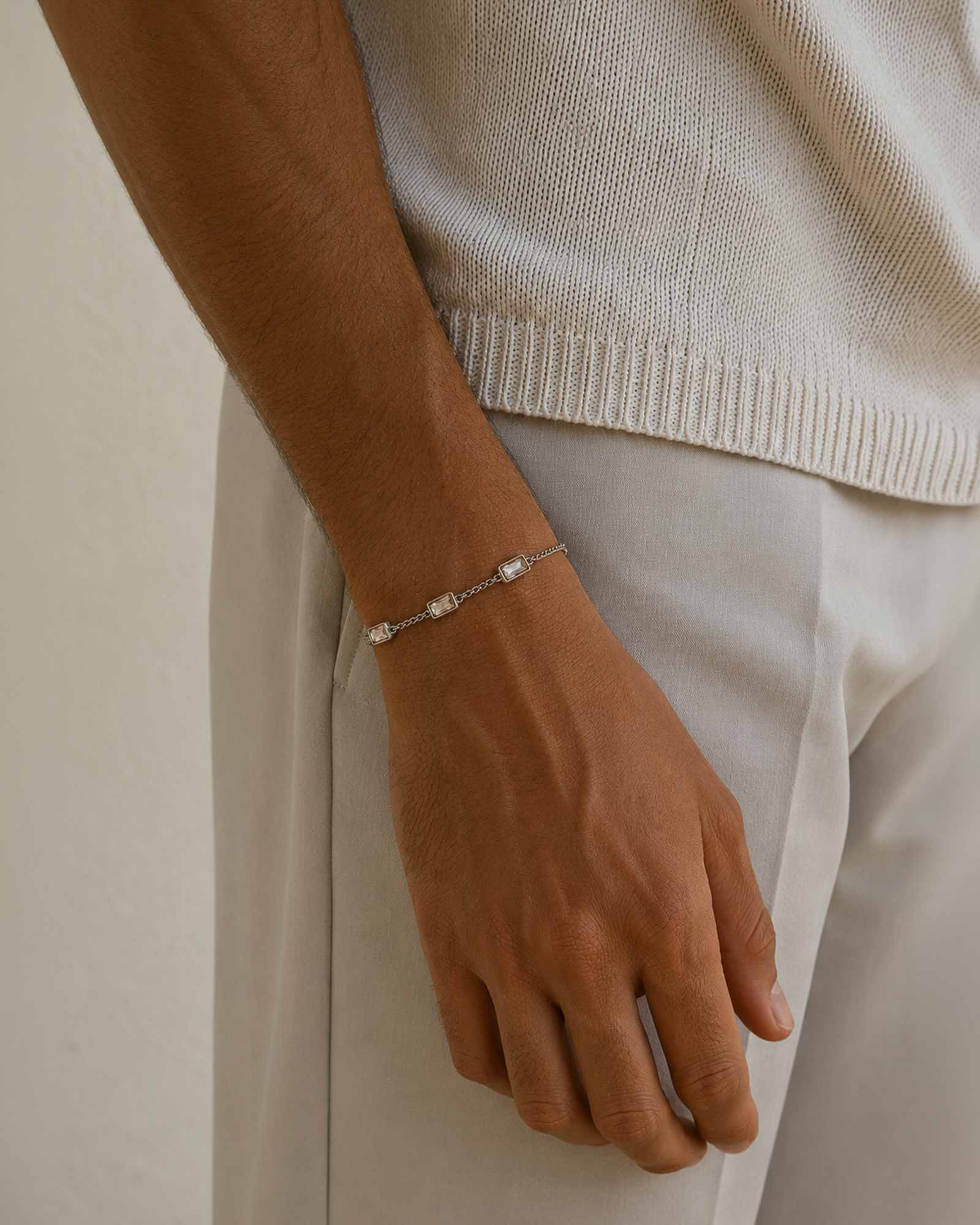 palanga-bracelet-in-model