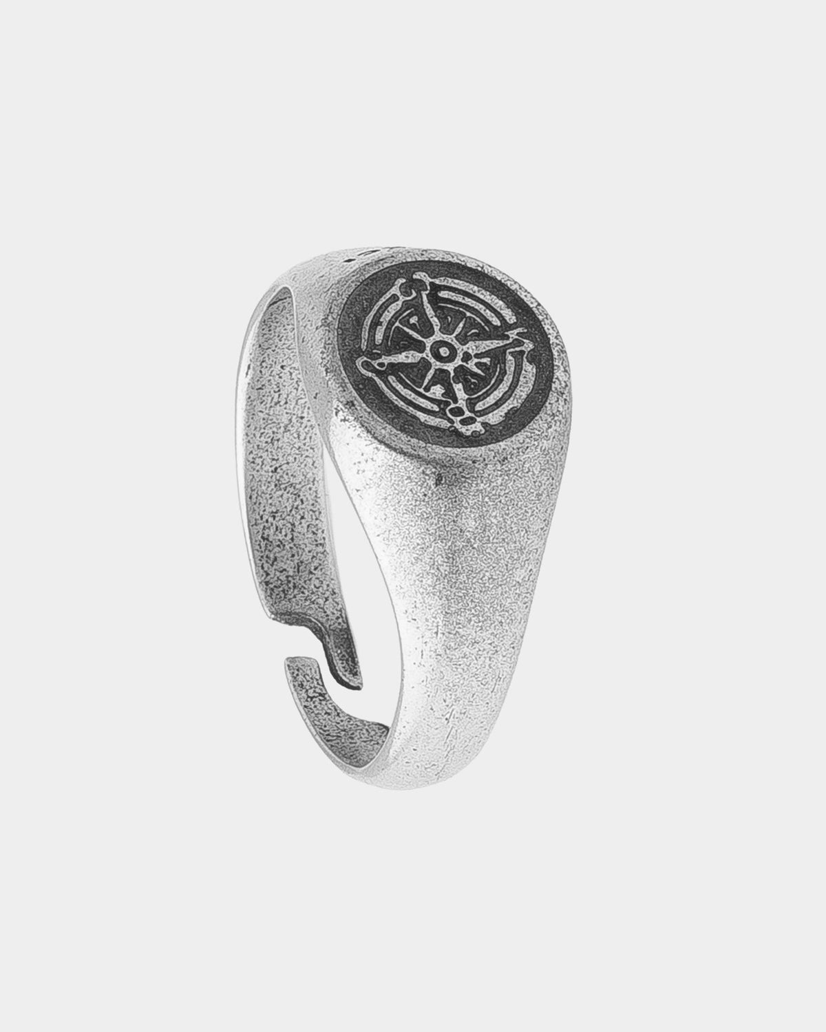 silver stainless steel ring wind rose