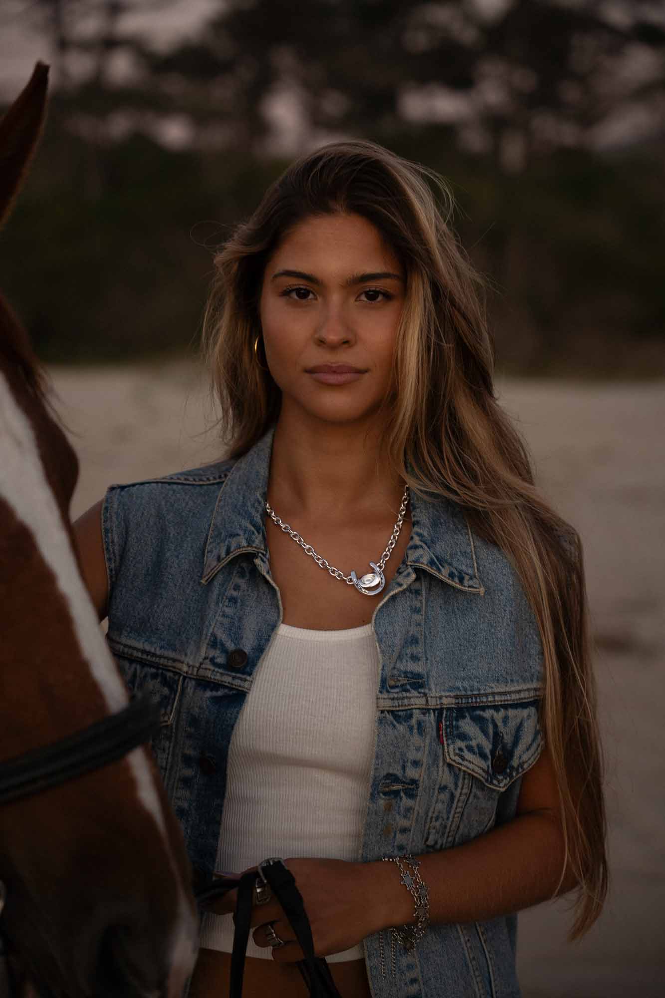 woman wearing horseshoe