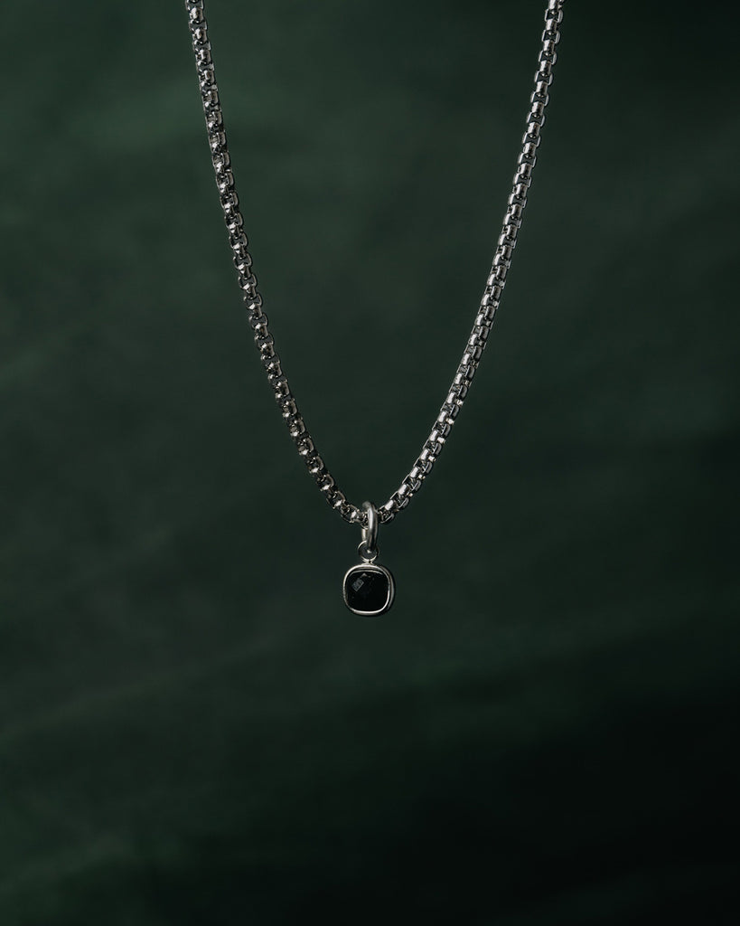 Black Crystal - Necklace with black stone and silver chain - Stainless Steel Necklace - Online Jewelry - Dicci