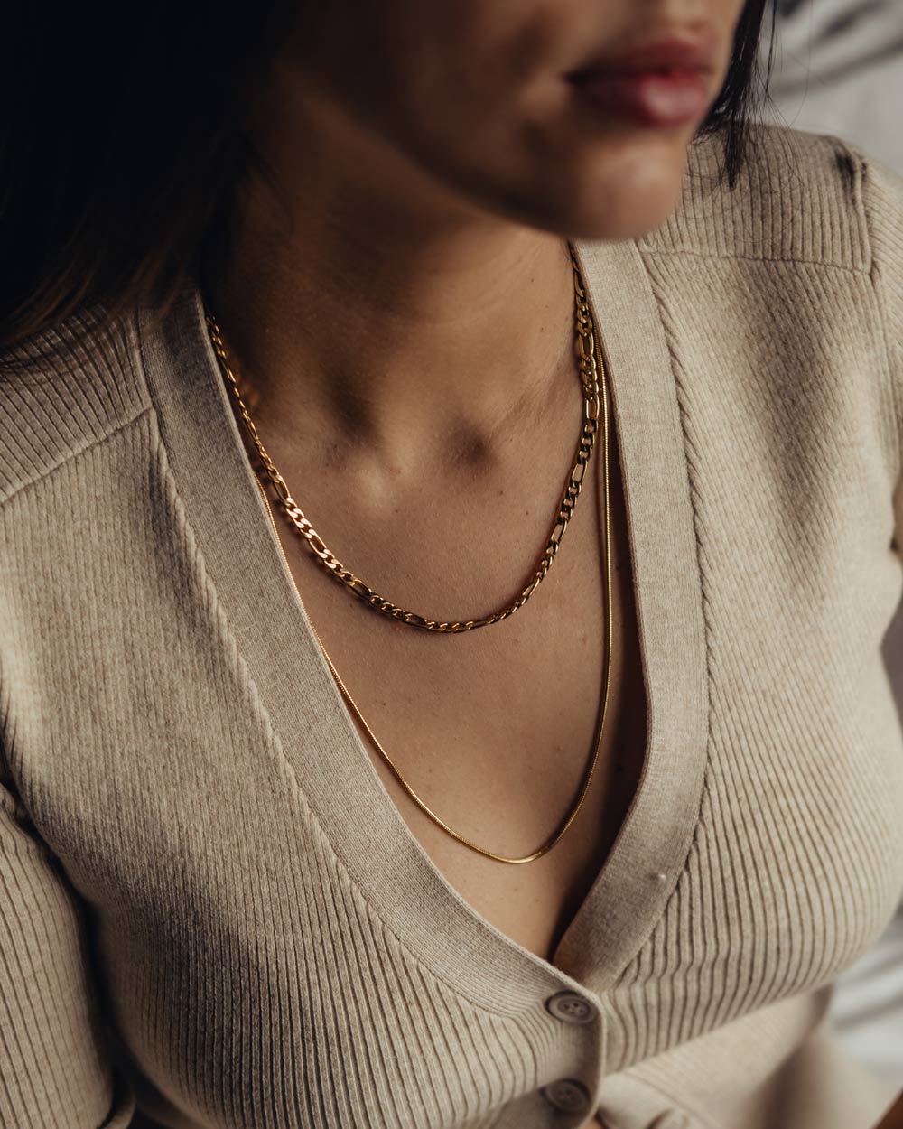 Halong Bay - Golden Steel Necklace 'Halong Bay' on the models neck - Unisex Necklace - Dicci