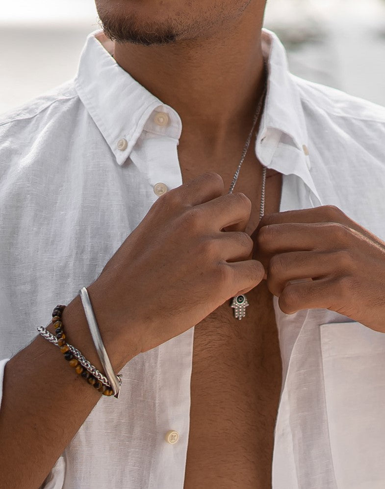 San Blas - Pulsera Acero Inoxidable 'San Blas' en la muñeca del modelo - Joyería Unisexo Online - Dicci