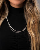 Kauai - Stainless Steel Necklace 'Kauai' on the models neck - Online Unisex Jewelry - Dicci