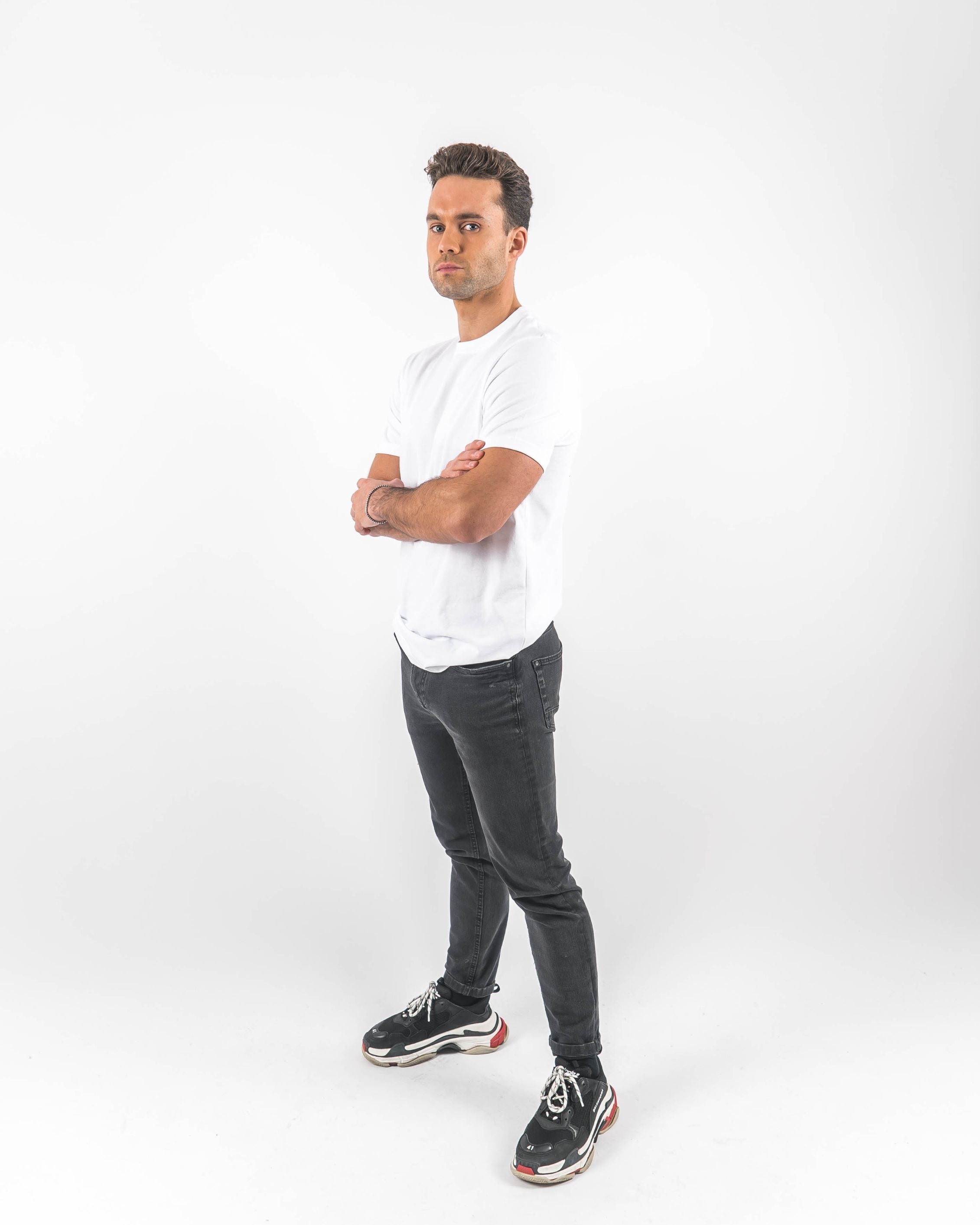 T-shirt Branca Básica - T-shirt Regular Básica - Roupas Online - DICCI